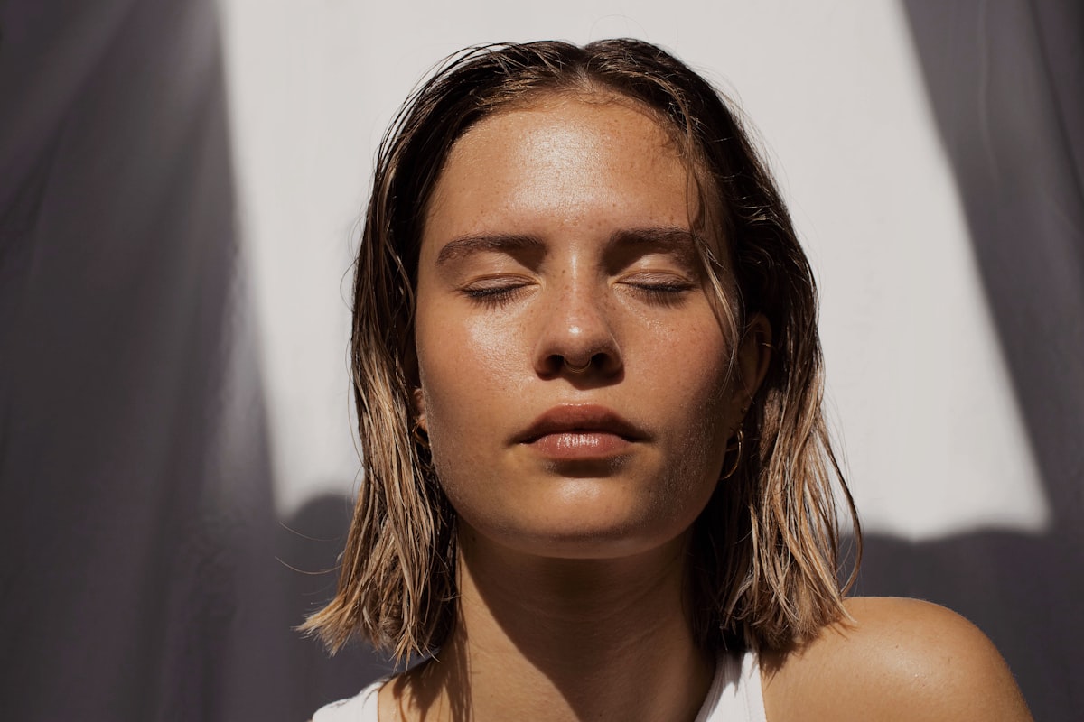 De skin-first trend die make-up overbodig maakt